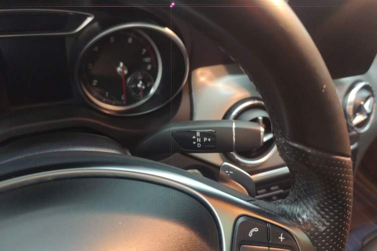 Used Mercedes-Benz CLA 2016 Facelifted CLA 260 4MATIC Gear Lever