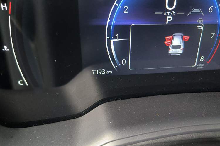 Used Toyota Corolla Cross 2023 2.0L Elite Edition Odometer Close Up