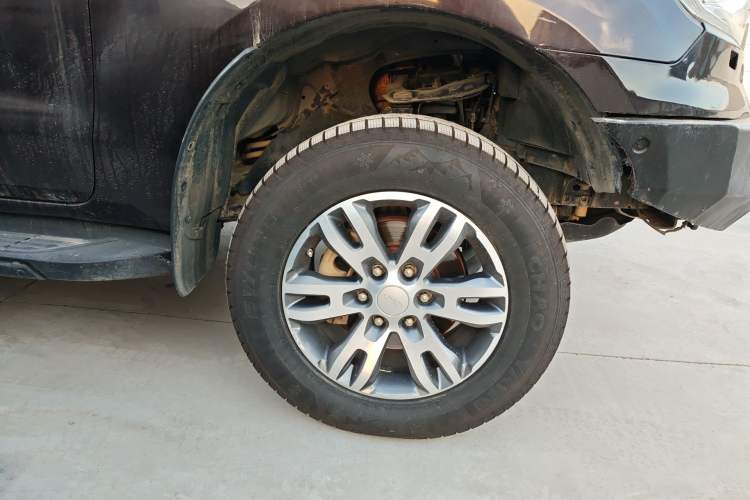 Used Ford Everest 2016 2.0T Gasoline Automatic 4x4 Luxury Edition