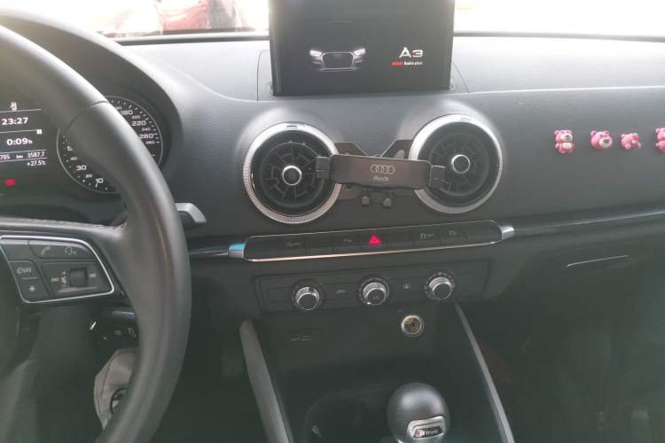 Used Audi A3 2020 Limousine 35 TFSI Fashion Edition China VI Emission Standard