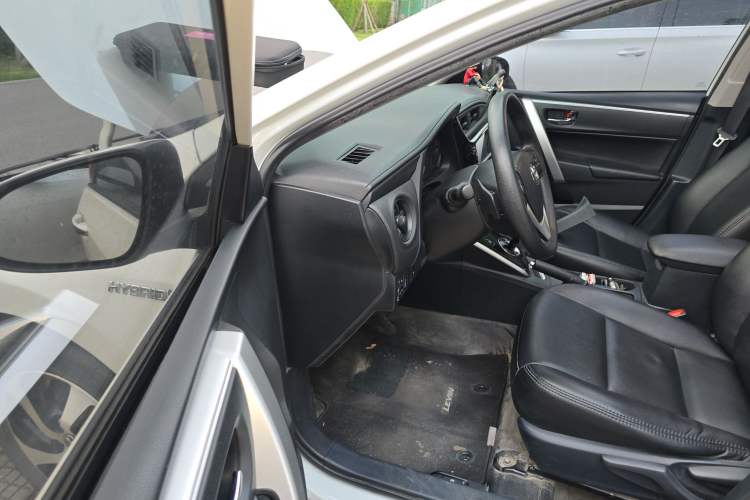 Used Toyota Levin 2018 Dual-Engine 1.8H GS-V E-CVT Prestige Version China VI Standard
