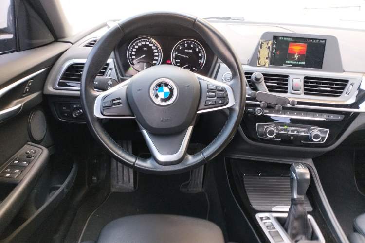 Used BMW 1 Series 2018 118i Sport Edition Steering Wheel