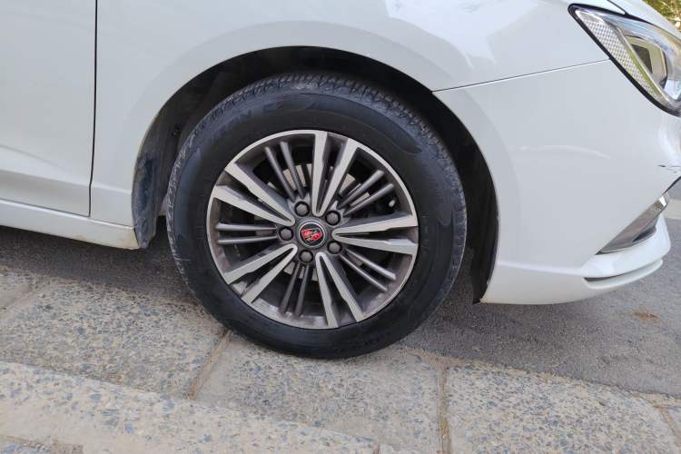 Used Roewe i5 2019 1.5L Manual 4G Connectable Langhao Edition

