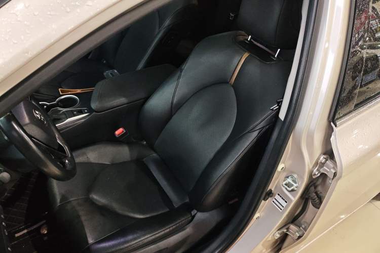 Used Toyota Camry 2021 2.0G Luxury Edition Left Front Seat