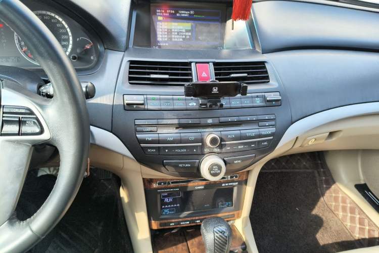 Used Honda Accord 2008 2.0L EX Audio And AC Panel