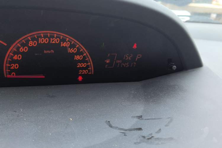 Used Toyota Yaris 2011 1.6E Automatic Charm Edition Odometer Close Up