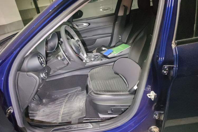 Used Alfa Romeo Giulia 2017 2.0T 280HP Luxury Edition