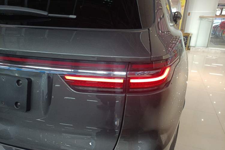 Used Li Auto ONE 2020 Extended-Range 6-Seater Version Right Rear Taillight