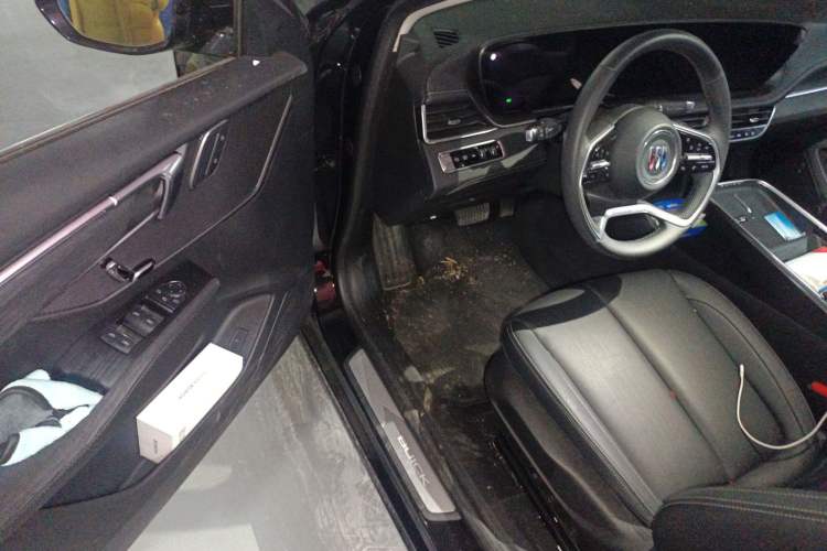 Used Buick LaCrosse 2025 28T Platinum Edition
