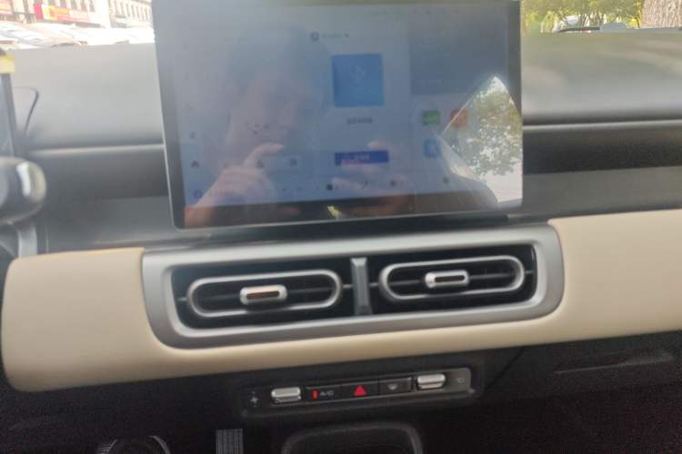 Used Wuling Bingo PLUS 2024 330 km Range Five-Seater Version