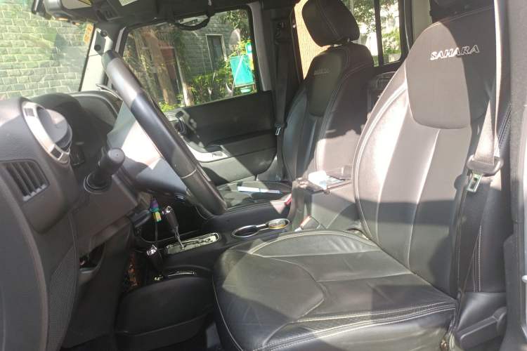 Used Jeep Wrangler 2017 3.0L Sahara Four-Door Comfort Edition