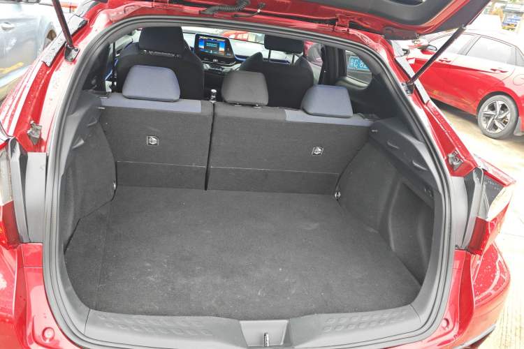 Used Toyota C-HR 2018 2.0L Leading Edition China V-standard