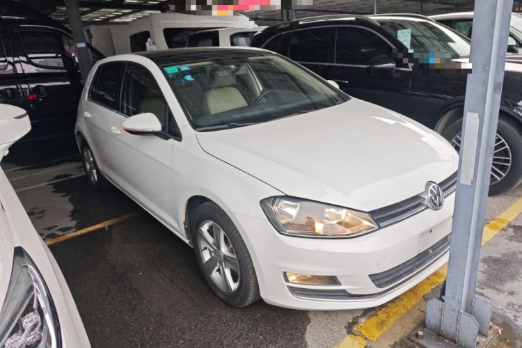 Used Volkswagen Golf 2016 230TSI Automatic Comfort Version
