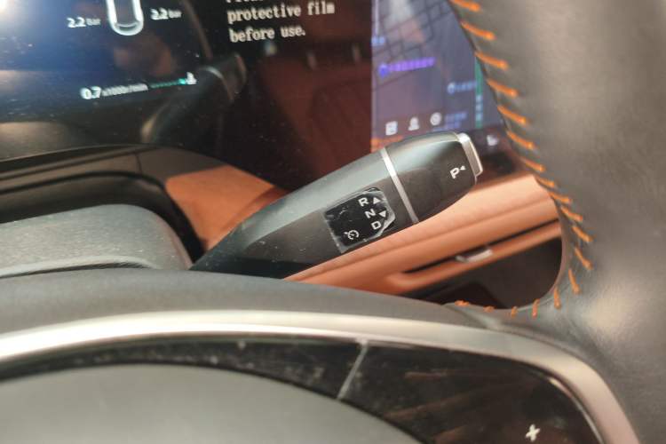 Used CHANGAN CS75 PLUS 2025 4th Generation 1.5T New Blue Whale Smart Luxury Edition Gear Lever