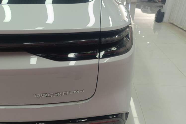 Used Geely Galaxy 8 2025 130km EM-i Flagship Edition
