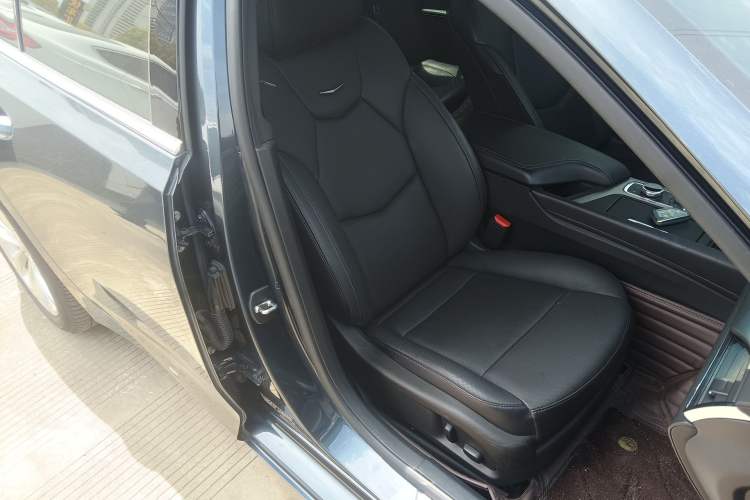 Used Cadillac CT5 2022 28T Luxury Version (Standard Edition) Right Front Seat