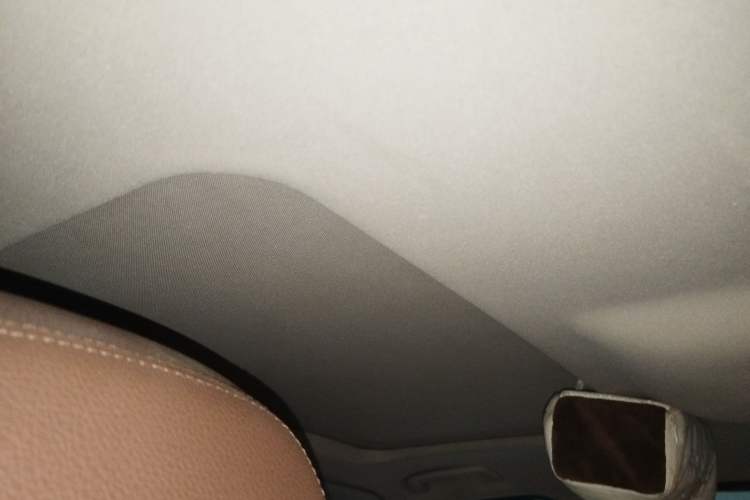 Used BMW 5 Series 2014 520Li Elegant Model
