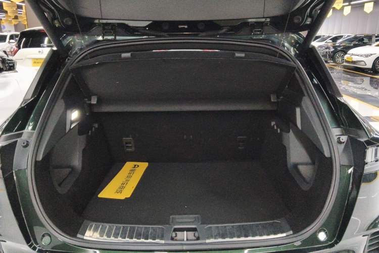 Used Lynk & Co 06 2023 Remix 1.5T Hero Trunk