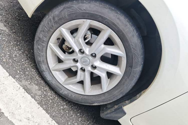 Used Nissan Tiida 2021 1.6L CVT Smart Drive Edition Left Front Wheel Hub