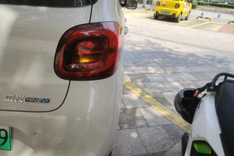 Used Wuling Hongguang MINIEV 2025 Four-Door Version Advanced Edition