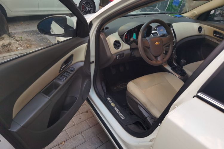 Used Chevrolet Cruze 2015 1.5L Classic SL MT