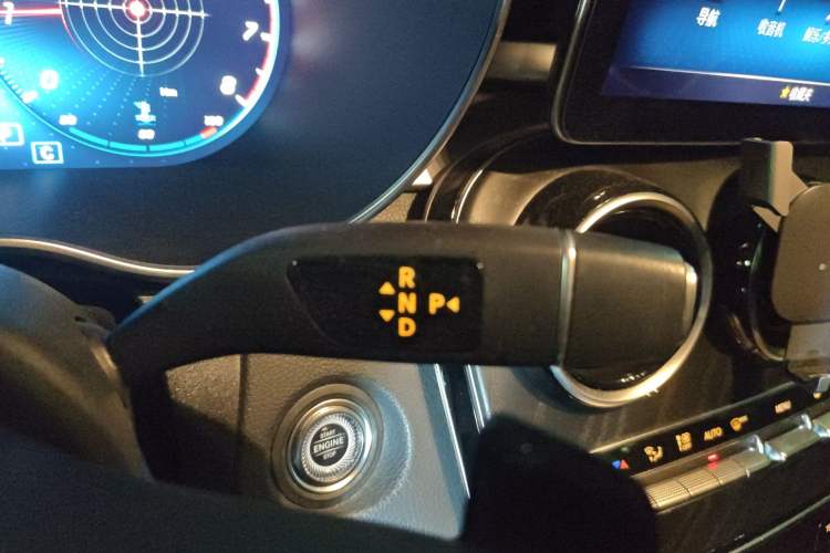 Used Mercedes-Benz C-Class 2019 C 260 L Sport Edition Gear Lever