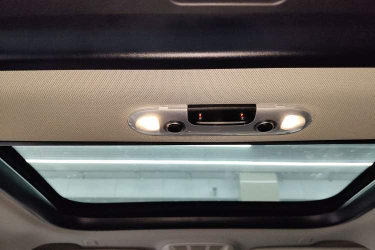 Used MINI 2020 1.5T ONE Five-Door Edition Headliner