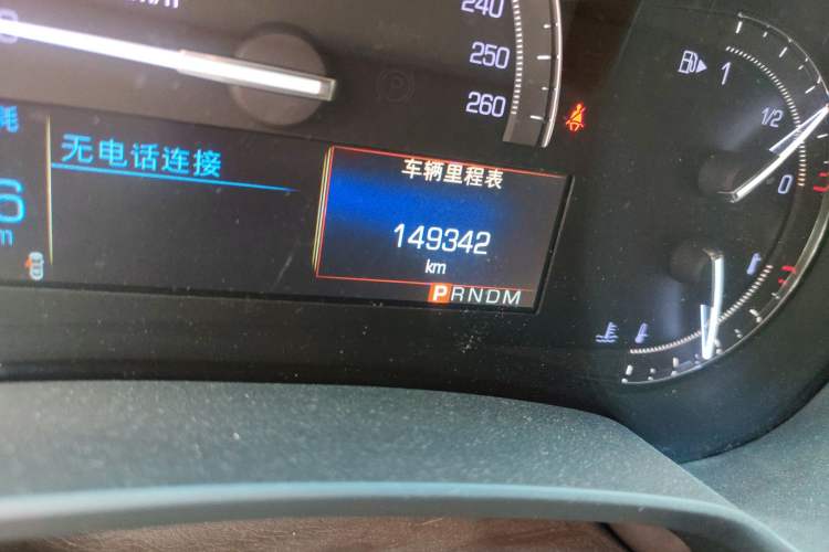 Used Cadillac XTS 2016 28T Elite Edition Odometer Close Up