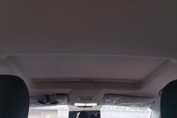 Used Roewe i5 2024 1.5L CVT Luxury Edition
