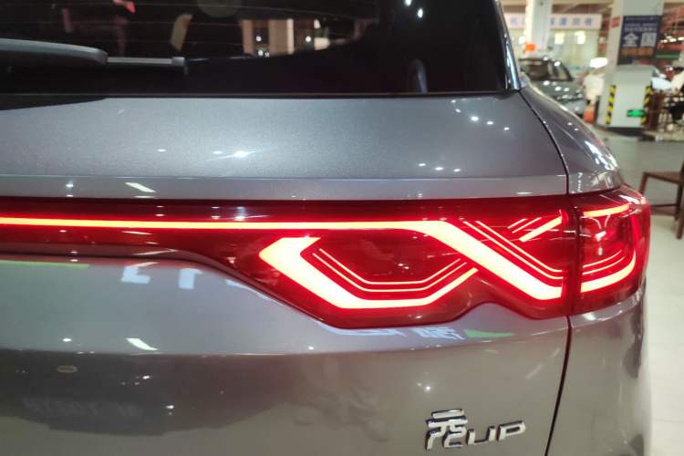 Used BYD Yuan UP 2024 301KM Leading Edition