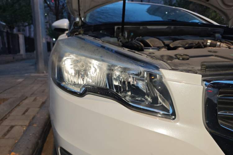 Used Peugeot 508 2015 1.6THP Automatic Prestige Edition Right Front Headlight