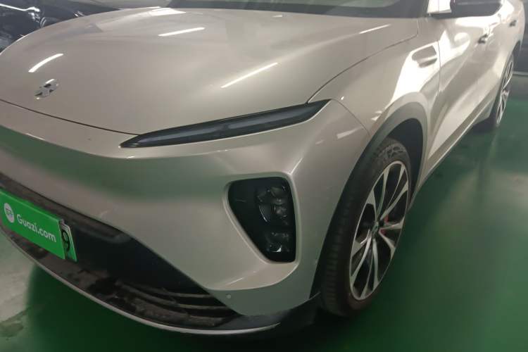 Used Nio ES8 2023 75 kWh Executive Edition
