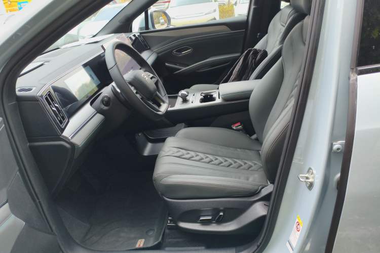 Used BYD Song L DM-i 2025 Intelligent Driving Version 160 km Beyond-Range Type