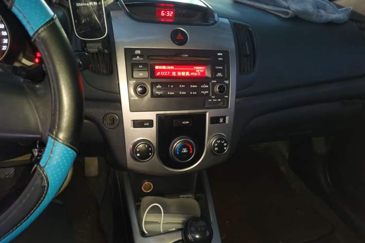 Used Kia Forte 2011 1.6L MT GL