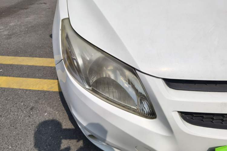 Used Chevrolet Sail 2011 Sedan 1.4L AMT Happiness Edition