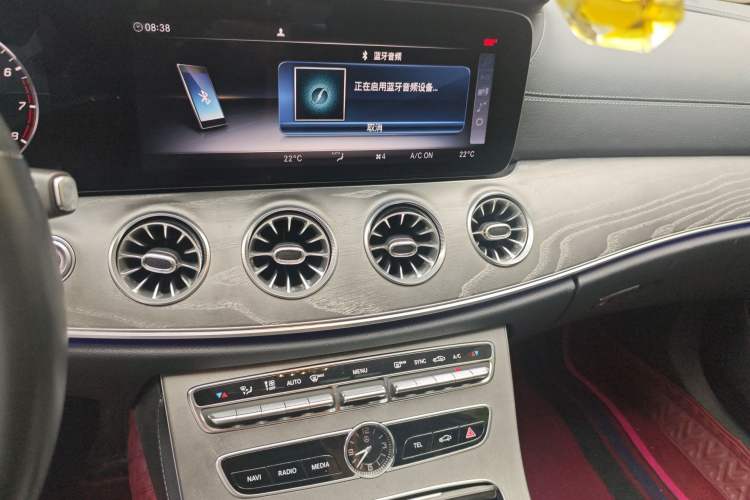 Used Mercedes-Benz CLS 2018 CLS 300 Dynamic Edition Audio And AC Panel