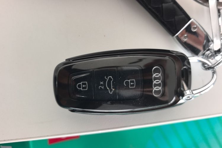 Used Audi A7L 2024 45 TFSI Luxury Edition Vehicle Key