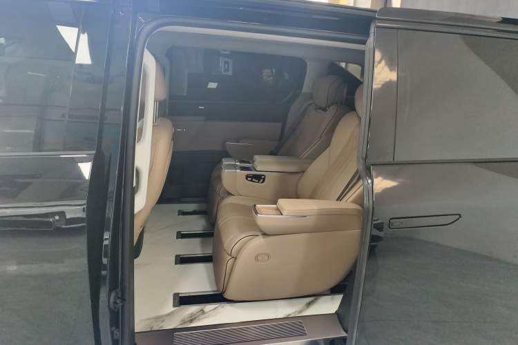 Used XPeng X9 2024 640 All-Wheel Drive High-Performance Max
