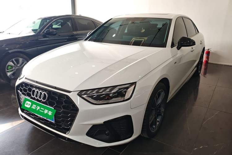 Used Audi A4L 2022 40 TFSI Luxury Dynamic Model