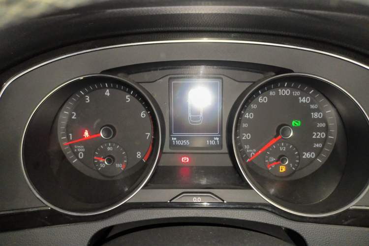 Used Volkswagen Magotan 2018 Facelift 330TSI DSG Luxury Model Instrument Cluster