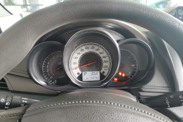 Used Toyota YARiS L Zhi Xuan 2015 1.5G Automatic Xuan Dong Sunroof Special Edition Instrument Cluster
