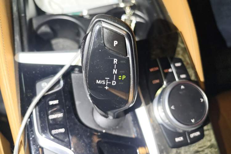 Used BMW 5 Series 2018 530Li Leading Model M Sport Package