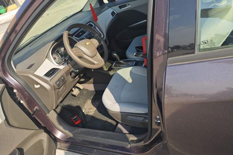 Used Chevrolet Lova RV 2016 1.5L Automatic Comfort Edition