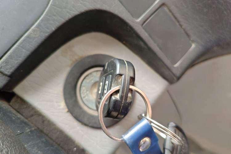 Used Foton Scenic G5 2021 2.0L Gasoline Commercial Version 6-Seater Multi-Purpose Passenger Vehicle 1TZS Vehicle Key