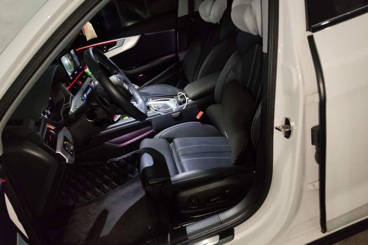 Used Audi A4L 2022 40 TFSI Luxury Dynamic Model