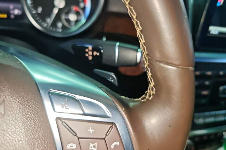 Used Mercedes-Benz M-Class 2014 ML 400 4MATIC Dynamic Model
