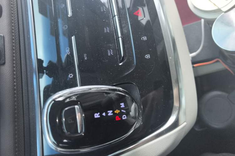 Used Buick GL8 2023 Land Executive Class Comfort Model
