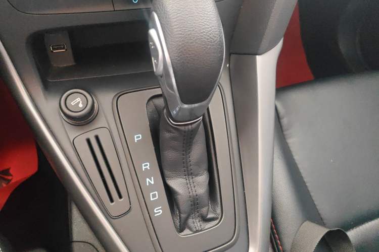 Used Ford Focus 2015 Hatchback 1.6L Automatic Comfort Model
