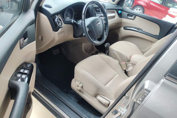Used Kia Sportage 2013 2.0L Automatic Two-Wheel Drive GL Trim Driver Seat