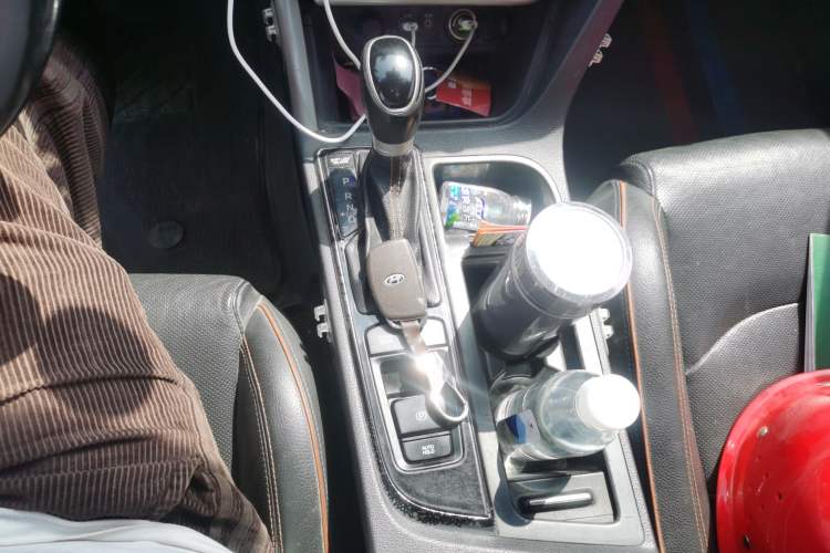 Used Hyundai Sonata 2015 1.6T GLX Advanced Model Gear Lever